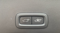 Volvo XC40 2.0 B3P Plus Dark 5dr Auto Petrol Estate